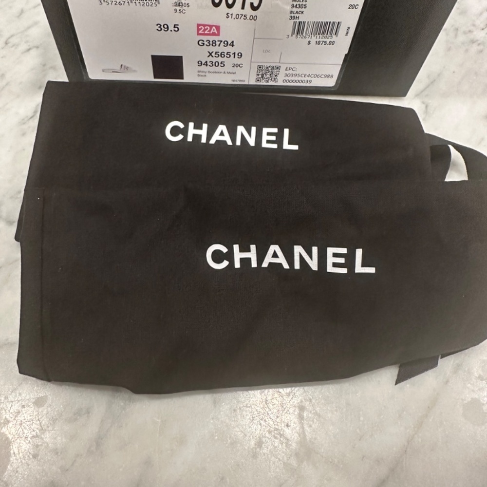 Chanel New black shiny calf skin and metal mule slide size 39.5 - Picture 6 of 7